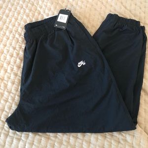 Nike SB Men’s wind pants. NWT from Nordstrom. XXL